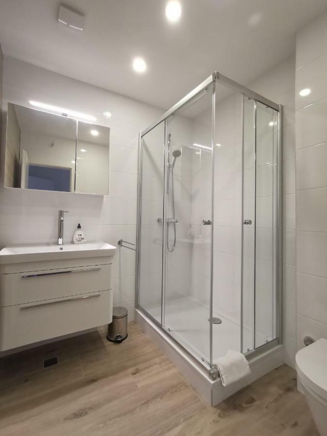 Apartments Tonkita With Jacuzzi Makarska Exterior photo